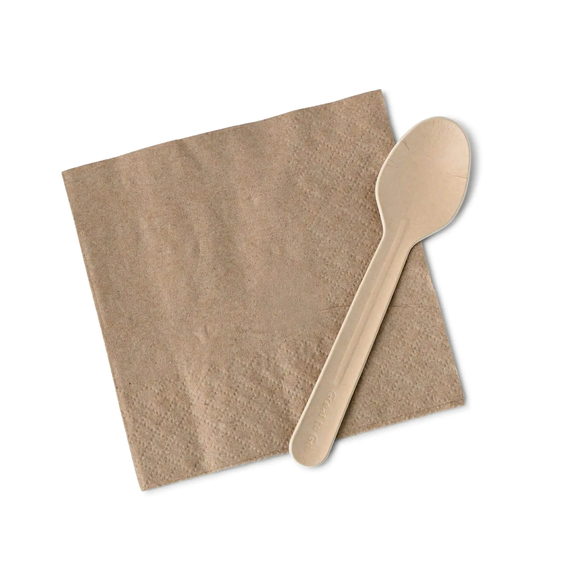 Brąser napkin papierowa z papierową łyżeczką na wierzchu. Serwetka ma nadrukowany symbol recyklingu.