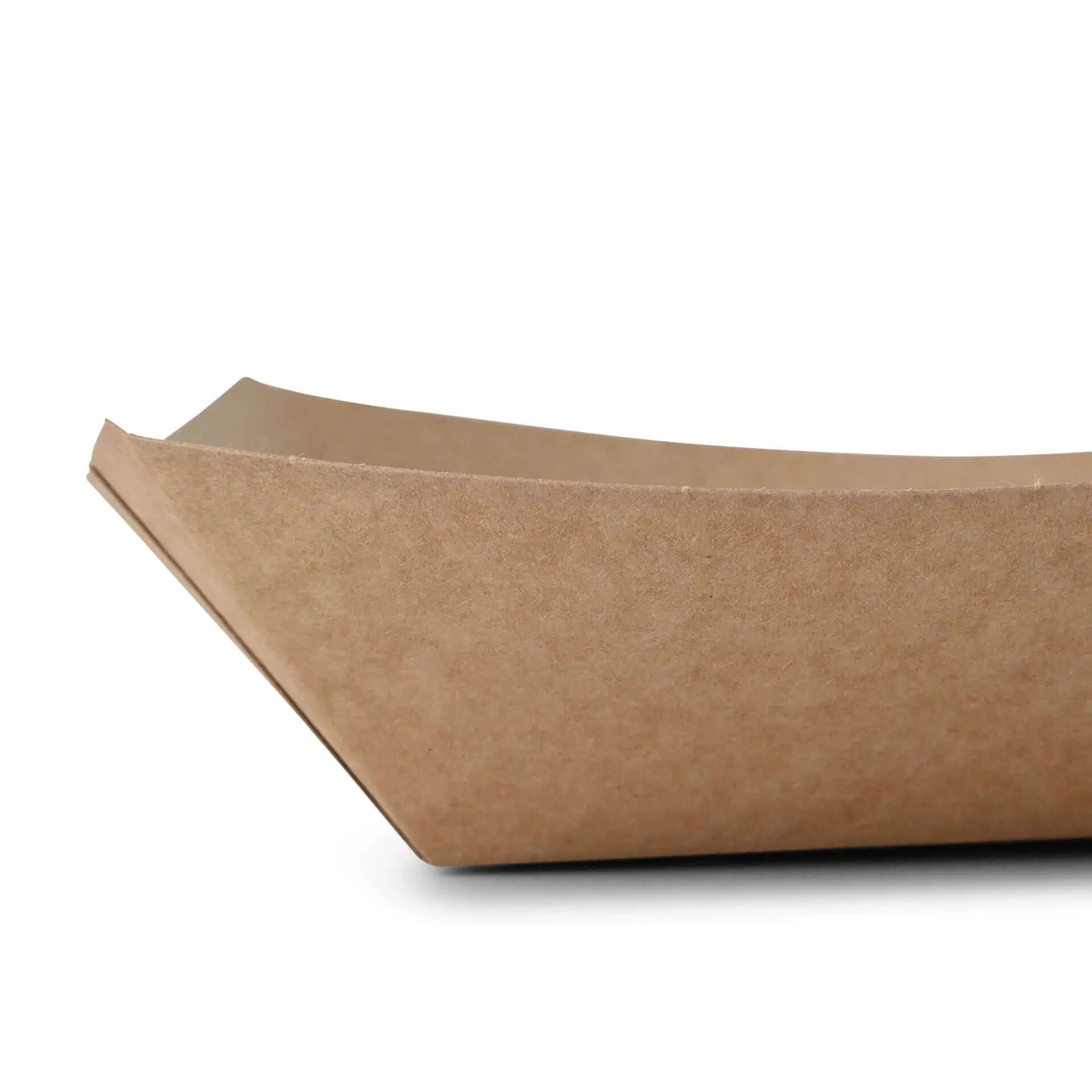 Brąski, papierowy pojemnik w kształcie łódki z gładką teksturą i zaokrąglonymi krawędziami.