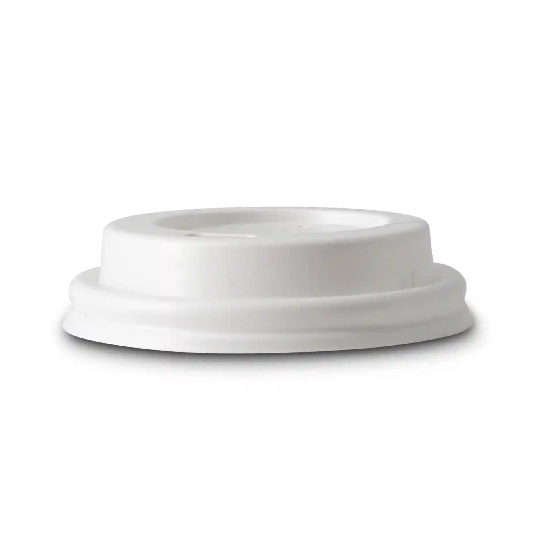 Biały okrągły pokrywka PS z otworem do picia, średnica 62 mm i wysokość 16 mm.