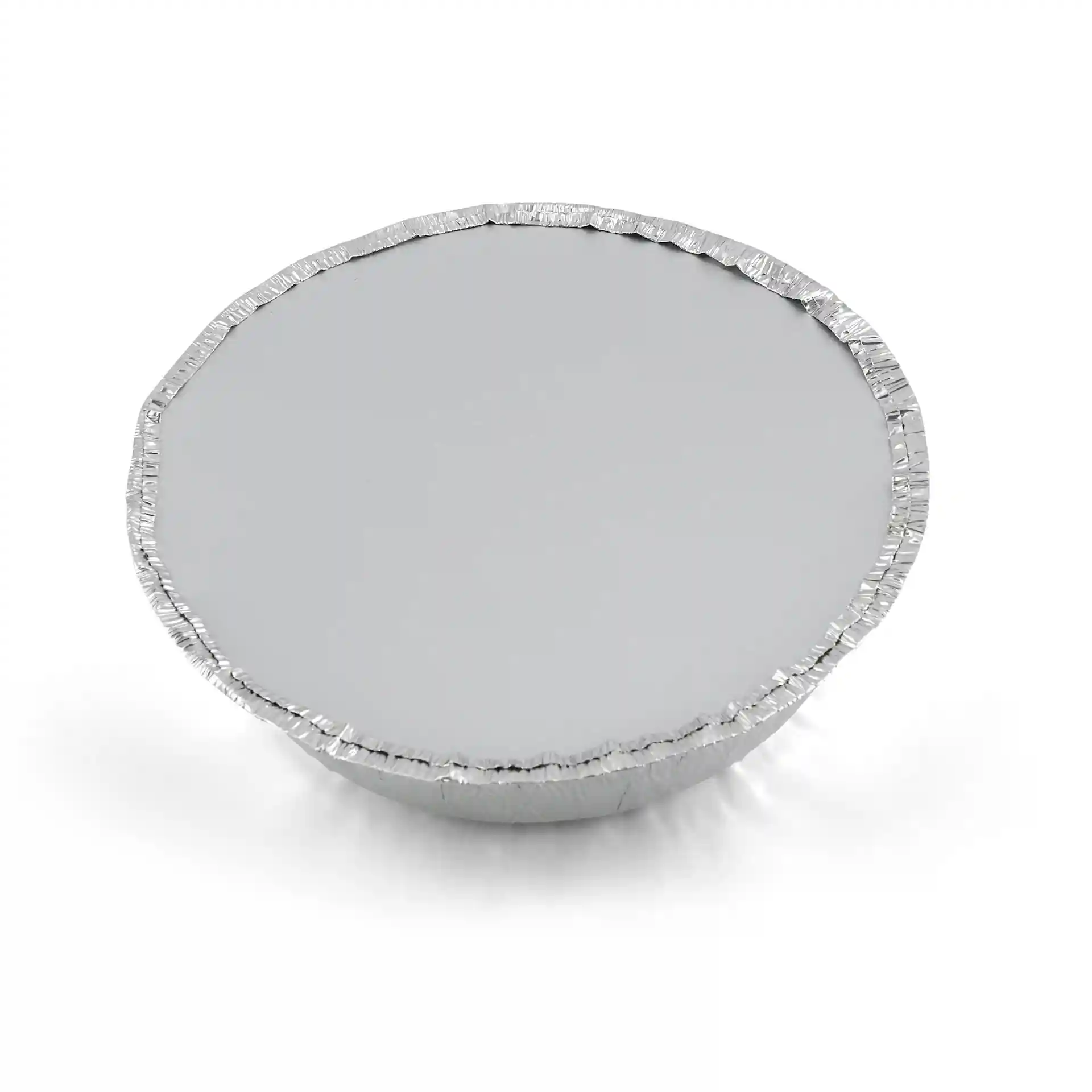 Okrągła aluminiowa pokrywka kartonowa do pojemnika 830 ml, o średnicy 180 mm i lekkiej konstrukcji.