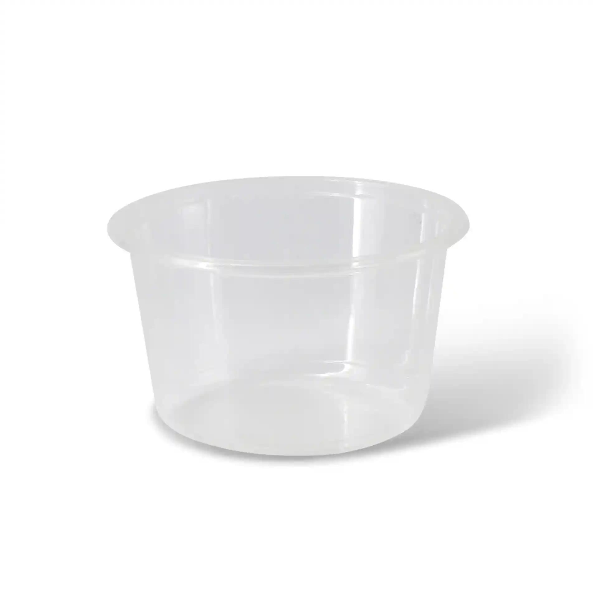 Przezroczysty okrągły pojemnik deli o pojemności 500 ml i średnicy 121 mm.