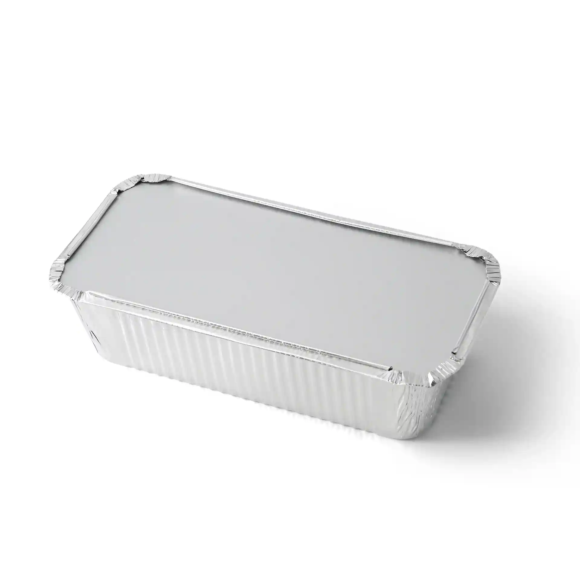 Prostokątny pojemnik aluminiowy z kartonową pokrywką, o długości 212 mm i szerokości 108 mm.