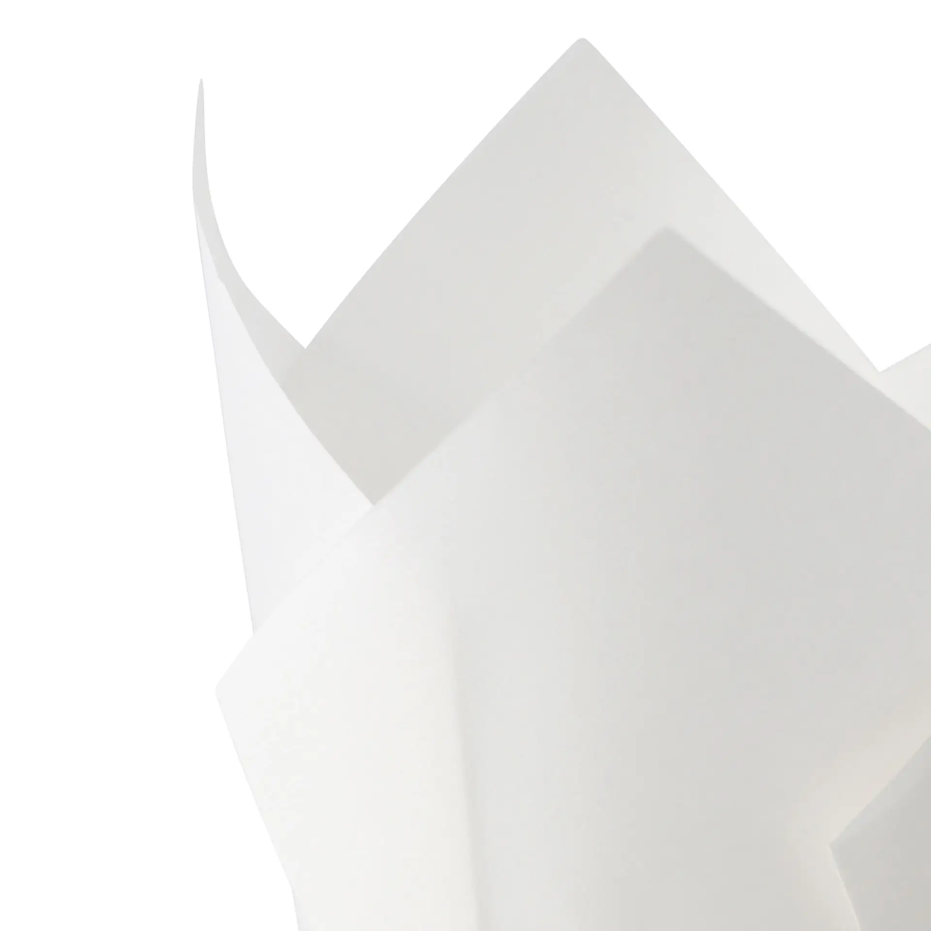 Biała papierowa foremka na muffiny, średnica 5 cm, idealna do pieczenia i serwowania muffinek i babeczek.