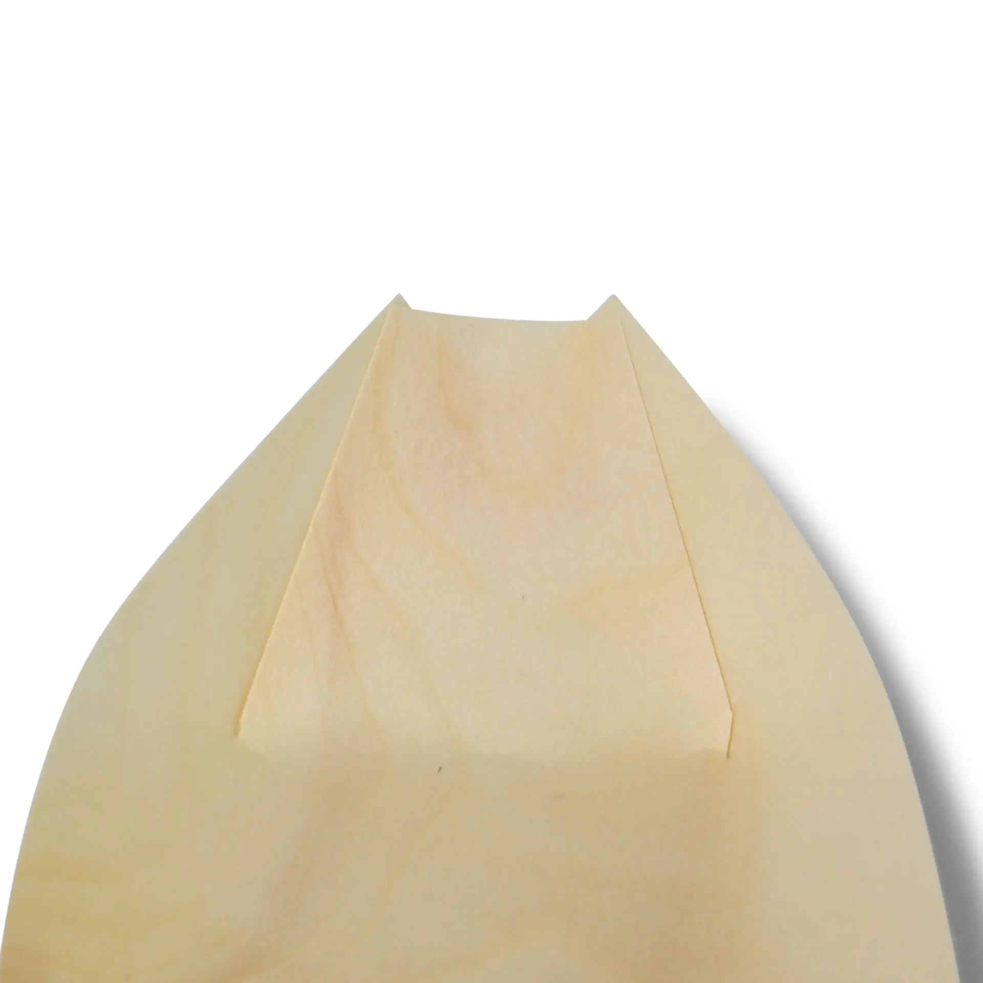 Jedna drewniana łódź do żywności z dekoracyjną, naturalną teksturą; przeznaczona do dań zimnych i gorących.