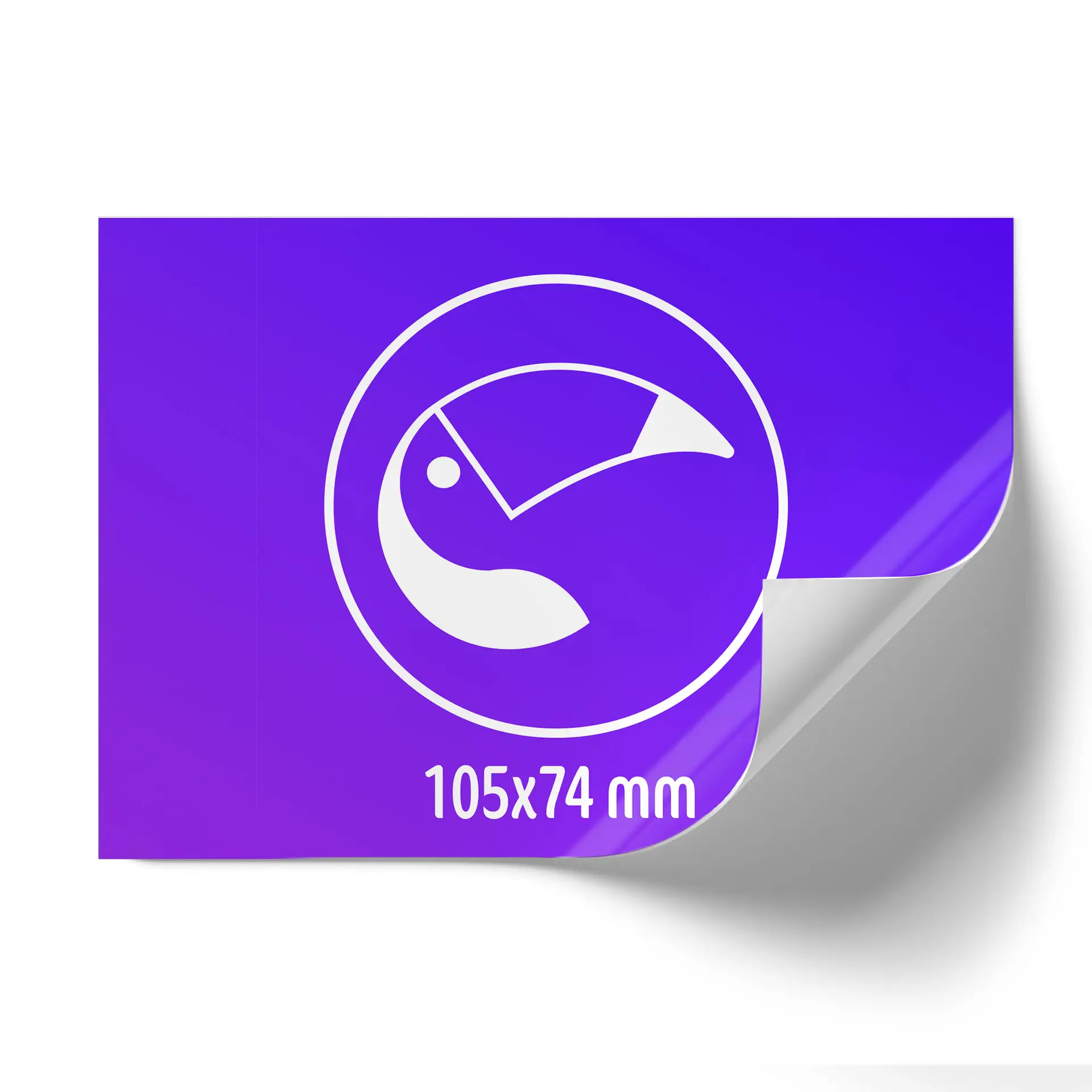 Projekt logo z białym emblematem na fioletowym tle, wymiary 105x74 mm.