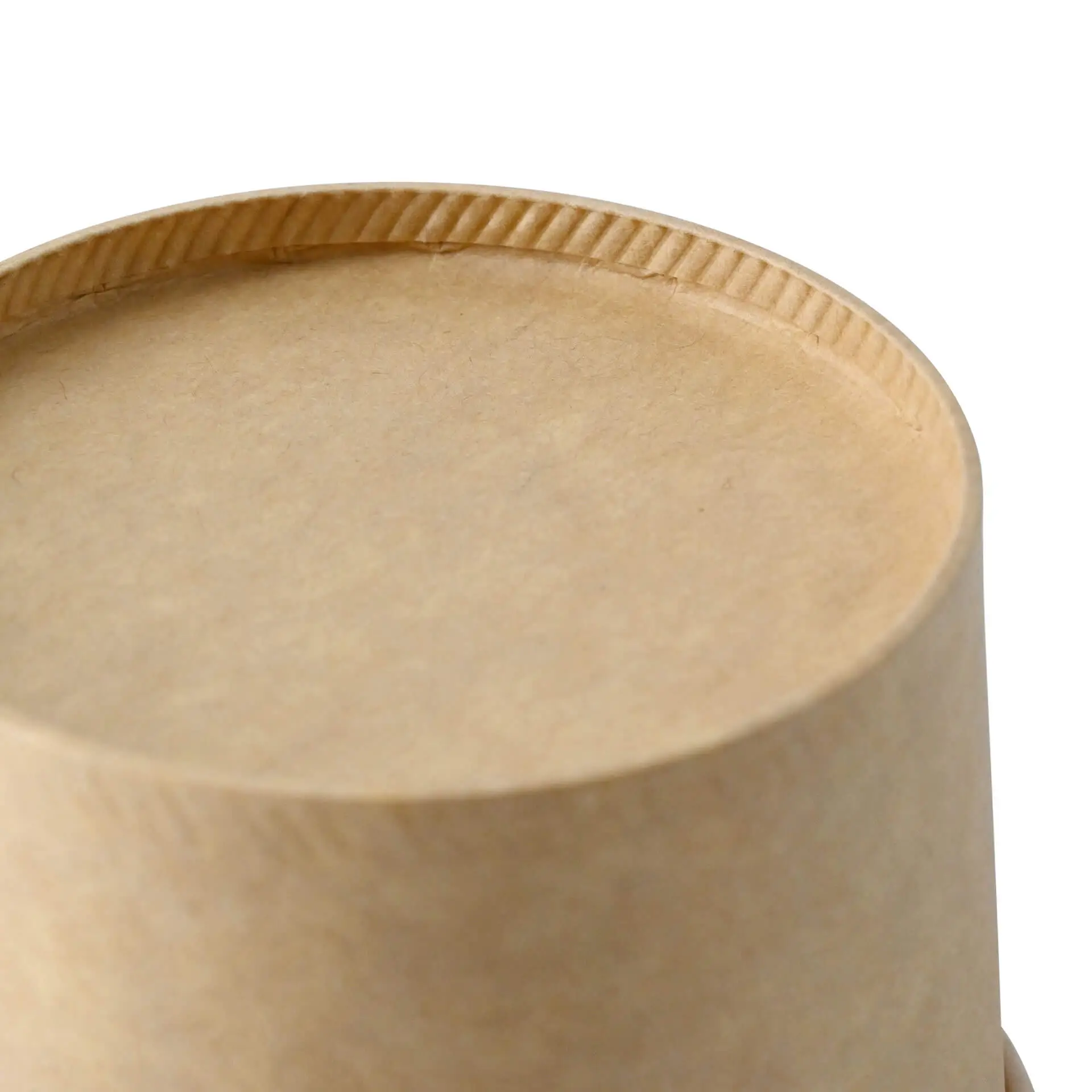 Brąska biodegradowalna filiżanka na zupę z powłoką z PLA, z gładką powierzchnią i falistym brzegiem.