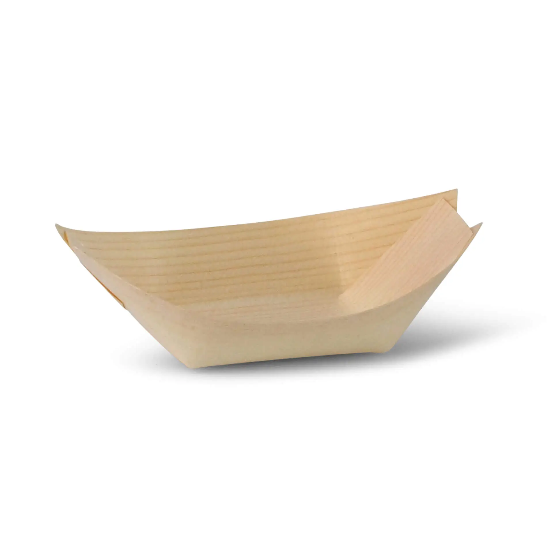 Drewniany pojemnik w kształcie łodzi, wykonany z brązowego drewna, długość 11 cm, szerokość 7 cm, wysokość 3,2 cm.