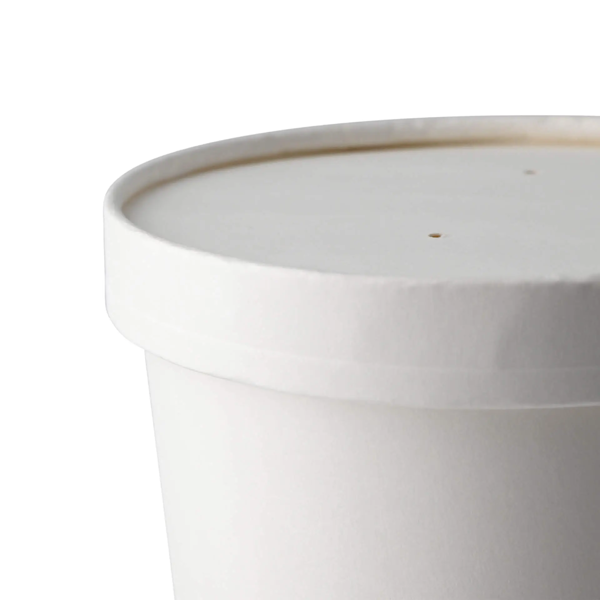 Pokrywka z membrany kartonowej, średnica 115 mm, biała, z otworami parowymi; ekologiczne i biodegradowalne rozwiązanie zamykające.