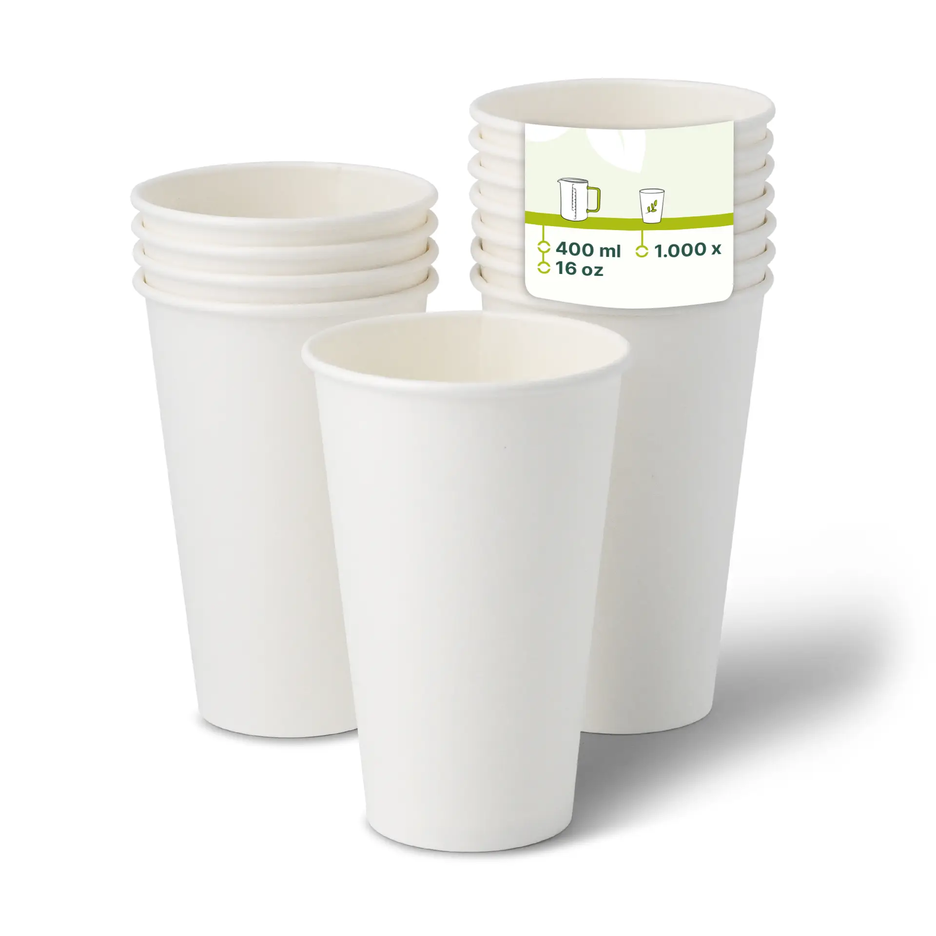Białe papierowe kubki ułożone w stos, z jednym kubkiem z przodu z etykietą 400 ml i 16 oz.