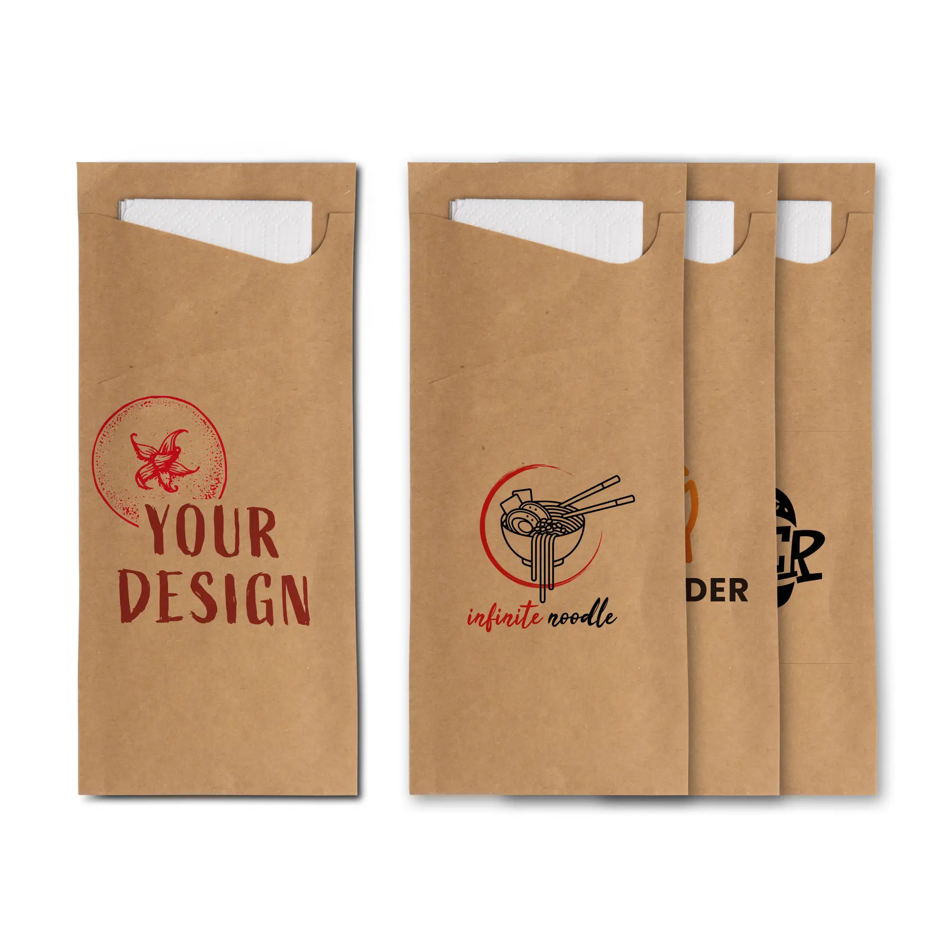 Brąska kraftowa osłona na sztućce z białą serwetką, z okrągłym logo tukana w żywych kolorach.